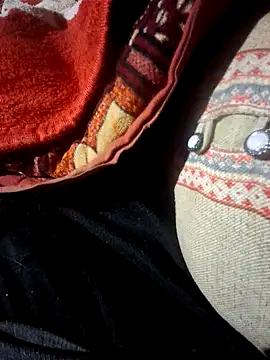 Snapshot of Couples9090 chatting on 01/16/26, 05:50 Couples9090 online show from 01/16/26, 05:50