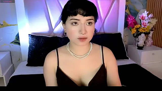 Snapshot of Sienna_Desiree chatting on 04/27/26, 12:36 Sienna Desiree online show from 04/27/26, 12:36