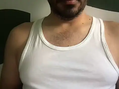 Snapshot of sundar85m chatting on 03/08/26, 10:52 sundar85m online show from 03/08/26, 10:52