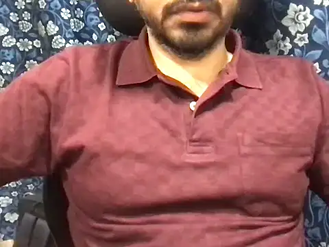 Snapshot of sundar85m chatting on 03/10/26, 12:43 sundar85m online show from 03/10/26, 12:43