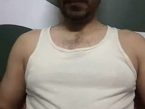 Snapshot of sundar85m chatting on 03/21/26, 06:22 sundar85m online show from 03/21/26, 06:22