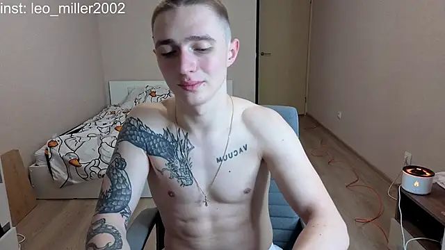 Snapshot of LEO__MILLER chatting on 04/20/26, 02:03 LEO MILLER online show from 04/20/26, 02:03