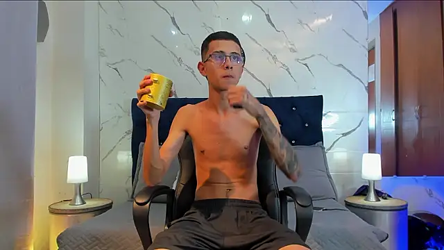 asher lux online show from 02/20/26, 08:31