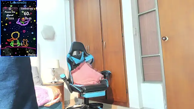 Snapshot of asher_lux chatting on 03/23/26, 09:30 asher lux online show from 03/23/26, 09:30