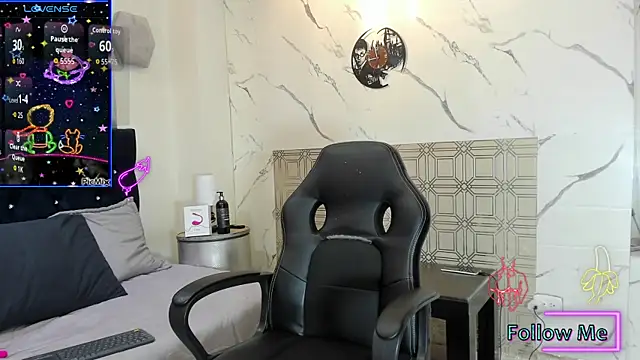 Snapshot of asher_lux chatting on 04/09/26, 08:03 asher lux online show from 04/09/26, 08:03