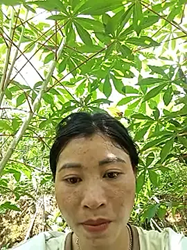 Snapshot of Hiniyk2 chatting on 05/18/26, 06:08 Hiniyk2 online show from 05/18/26, 06:08