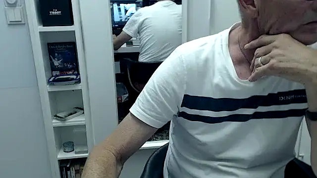 german gay online show from 08/06/26, 09:55