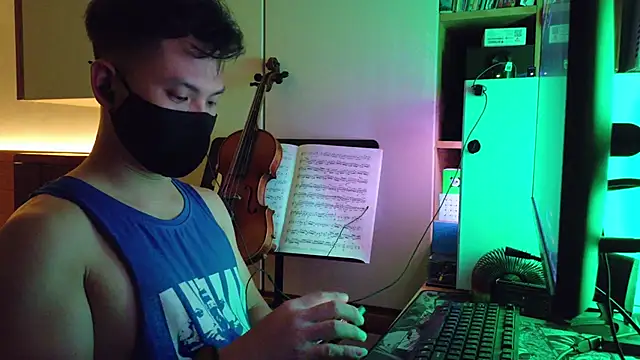 OnlyHand9x online show from 06/15/26, 04:42