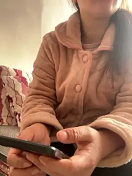 Faded pink online show from 01/14/26, 12:49