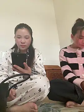 Faded pink online show from 03/15/26, 07:03