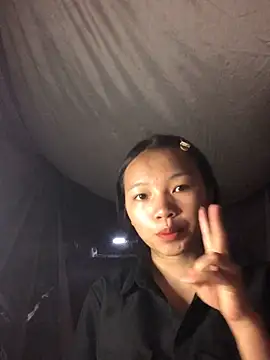 Snapshot of nanaa71 chatting on 05/16/26, 11:36 nanaa71 online show from 05/16/26, 11:36