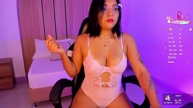Snapshot of nina_desire_ chatting on 05/28/26, 02:09 nina desire online show from 05/28/26, 02:09
