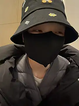 Snapshot of ZJbaby chatting on 03/10/26, 01:05 ZJbaby online show from 03/10/26, 01:05