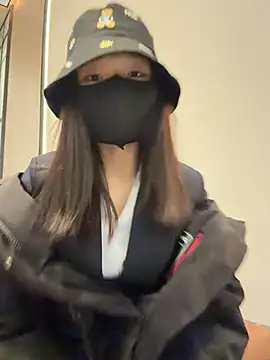 Snapshot of ZJbaby chatting on 03/12/26, 12:44 ZJbaby online show from 03/12/26, 12:44