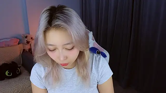 jasmilee online show from 02/07/26, 07:17