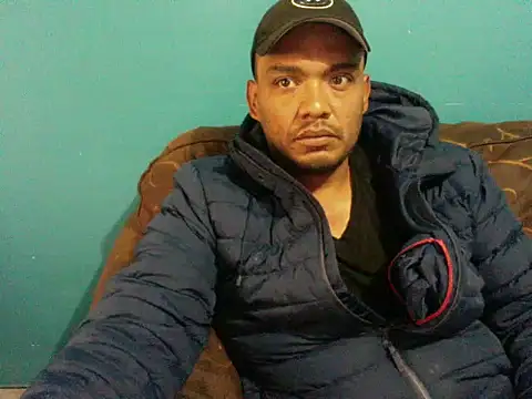 latinomoreno95 online show from 02/11/26, 05:51