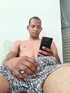 Snapshot of peubaianop19c chatting on 02/16/26, 01:40 peubaianop19c online show from 02/16/26, 01:40