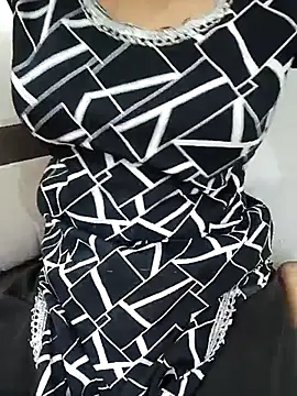 Snapshot of sexy_jasma chatting on 07/10/26, 01:21 sexy jasma online show from 07/10/26, 01:21