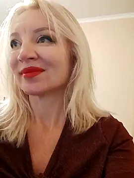 Snapshot of MiraStar984 chatting on 02/06/26, 03:48 MiraStar984 online show from 02/06/26, 03:48