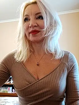 Snapshot of MiraStar984 chatting on 02/21/26, 02:40 MiraStar984 online show from 02/21/26, 02:40