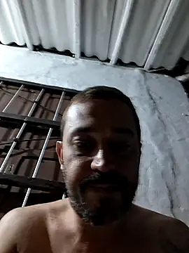 Snapshot of Johnnyhotlatmale chatting on 01/07/26, 01:30 Johnnyhotlatmale online show from 01/07/26, 01:30