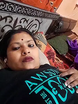 Snapshot of Punam_shekh chatting on 02/12/26, 03:18 Punam shekh online show from 02/12/26, 03:18