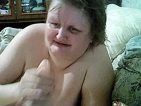 Snapshot of nataly4560 chatting on 04/04/26, 10:29 nataly4560 online show from 04/04/26, 10:29