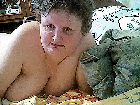 Snapshot of nataly4560 chatting on 04/14/26, 04:46 nataly4560 online show from 04/14/26, 04:46