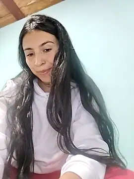 Snapshot of Emily_Gree chatting on 03/13/26, 03:24 Emily Gree online show from 03/13/26, 03:24