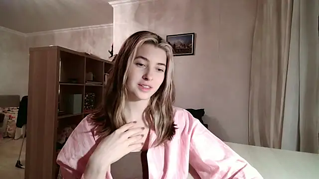 Dia DeAmas online show from 02/16/26, 03:30