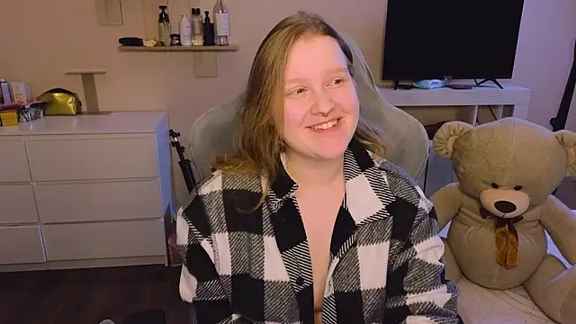 Snapshot of Ol1via chatting on 03/21/26, 01:16 Ol1via online show from 03/21/26, 01:16