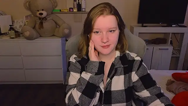 Snapshot of Ol1via chatting on 03/28/26, 02:55 Ol1via online show from 03/28/26, 02:55