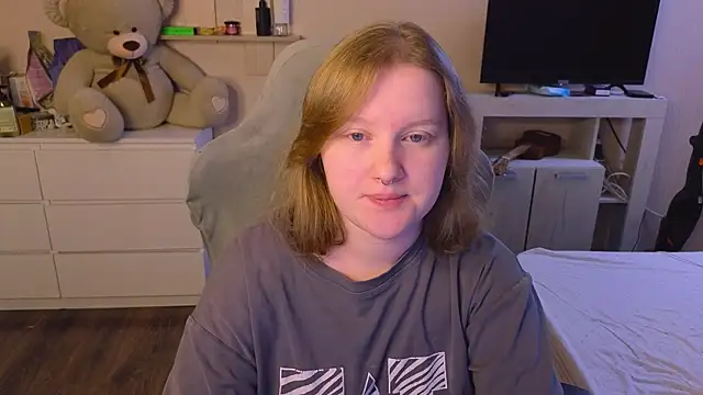 Snapshot of Ol1via chatting on 04/02/26, 01:58 Ol1via online show from 04/02/26, 01:58