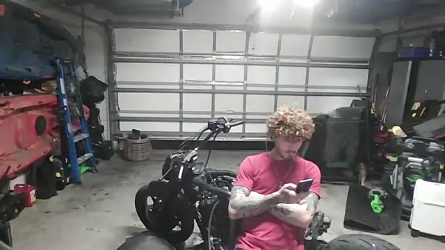 Snapshot of Derrick7799 chatting on 01/06/26, 12:25 Derrick7799 online show from 01/06/26, 12:25