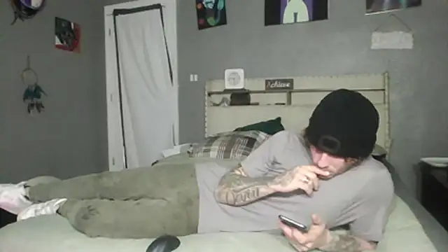 Snapshot of Derrick7799 chatting on 01/13/26, 02:17 Derrick7799 online show from 01/13/26, 02:17