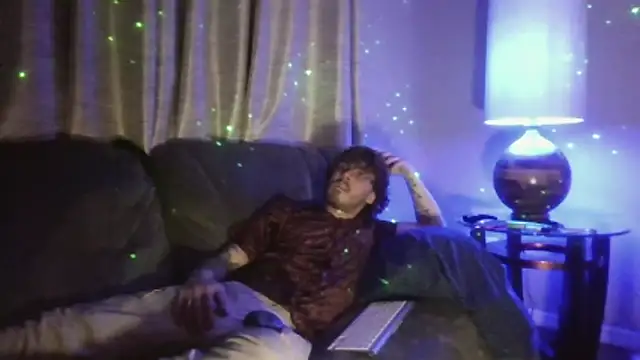 Snapshot of Derrick7799 chatting on 02/02/26, 05:39 Derrick7799 online show from 02/02/26, 05:39