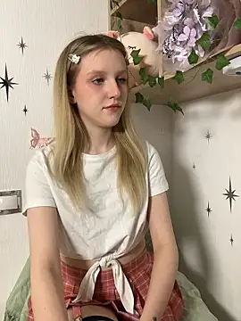 KissChristie online show from 01/12/26, 07:08