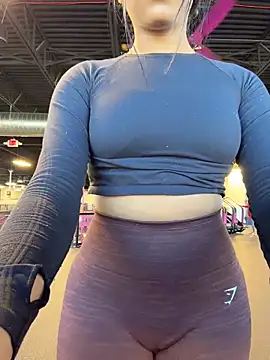 Snapshot of AnahiSkye chatting on 02/23/26, 05:43 AnahiSkye online show from 02/23/26, 05:43