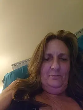 HotAzMilf online show from 03/06/26, 05:15