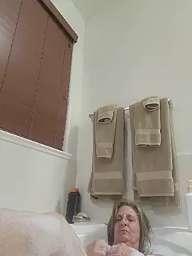 Snapshot of HotAzMilf chatting on 03/20/26, 09:58 HotAzMilf online show from 03/20/26, 09:58