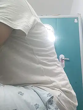 Snapshot of sevanty77 chatting on 02/22/26, 05:11 sevanty77 online show from 02/22/26, 05:11