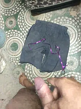 Snapshot of sevanty77 chatting on 03/10/26, 12:15 sevanty77 online show from 03/10/26, 12:15