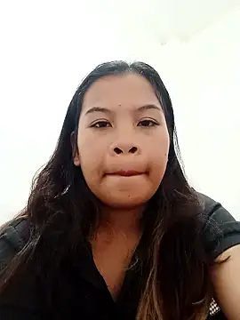 Hot zoey05 online show from 01/13/26, 08:30