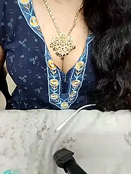 Snapshot of tamil-monisha chatting on 02/09/26, 02:21 tamil-monisha online show from 02/09/26, 02:21