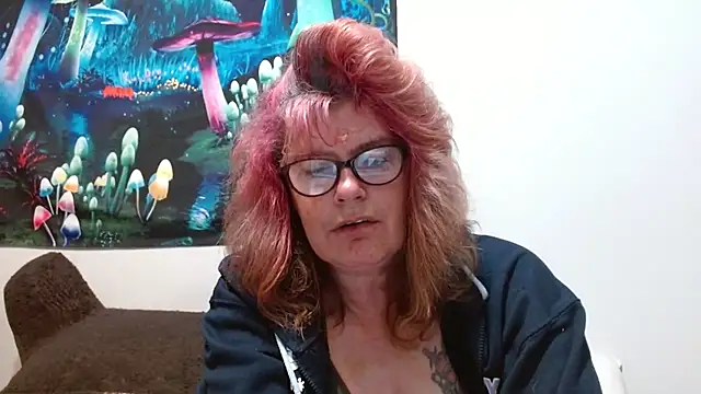 ladylavende3 online show from 11/21/25, 04:27