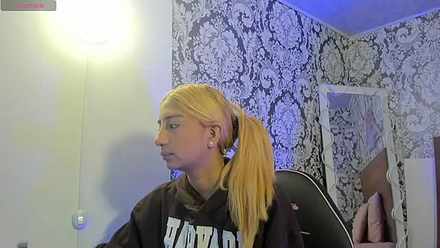 IRINA TAY1 online show from 02/25/26, 03:16