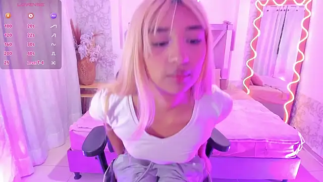 IRINA TAY1 online show from 04/18/26, 03:10