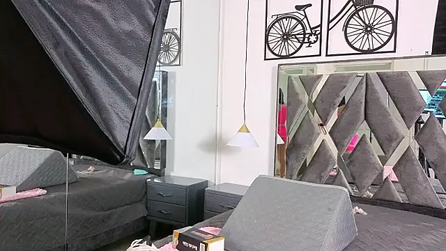 SalomeWilson online show from 01/10/26, 08:21