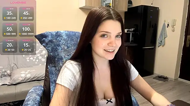 Snapshot of RiaDendy chatting on 02/03/26, 04:23 RiaDendy online show from 02/03/26, 04:23