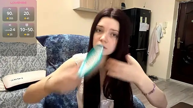 Snapshot of RiaDendy chatting on 02/19/26, 04:25 RiaDendy online show from 02/19/26, 04:25